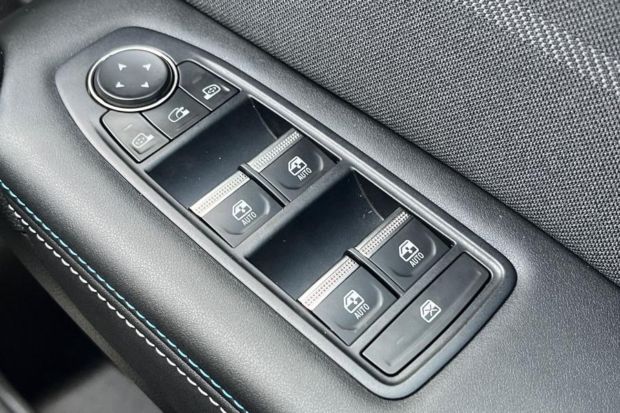 Renault SYMBIOZ Photo autoimg-32879c9d867276f56f1a2028d70b68bcb98b95d2.jpg