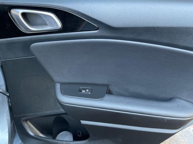 KIA Ceed Photo 31