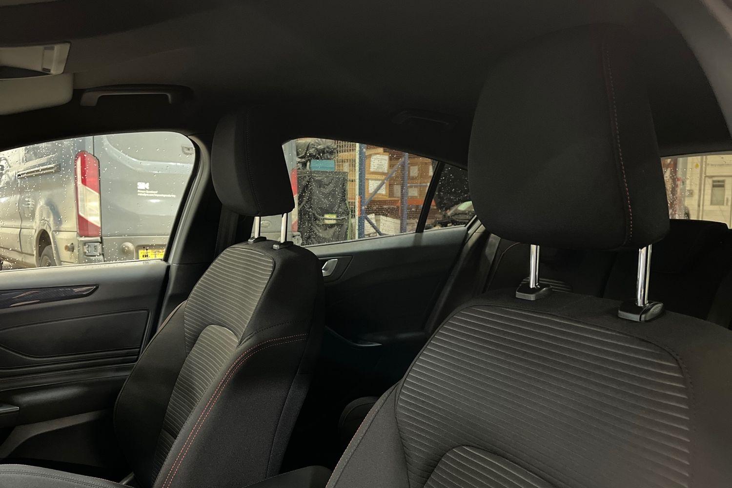 Ford FOCUS Photo 18