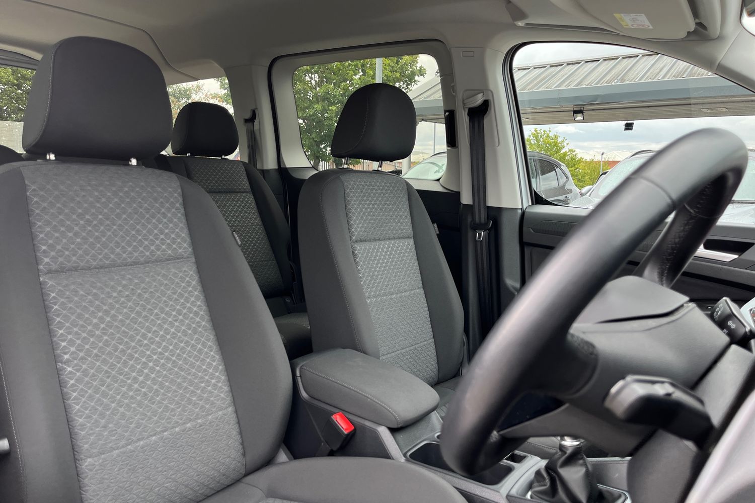 Ford TOURNEO CONNECT Photo 16