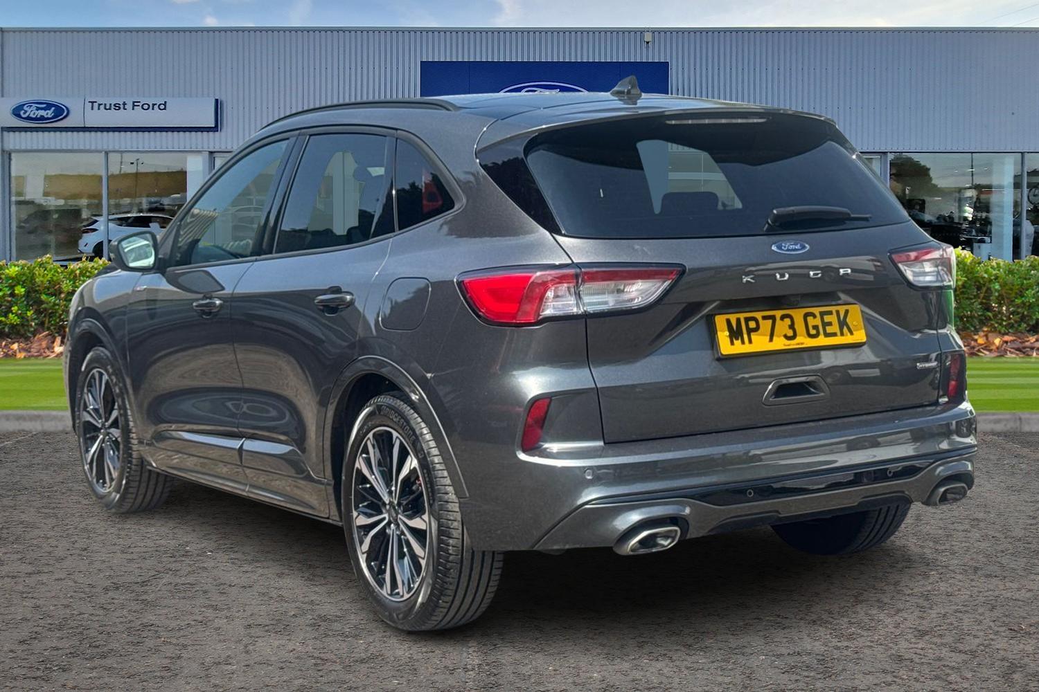 Ford KUGA Photo 1