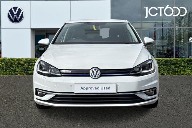 VOLKSWAGEN Golf Photo 8