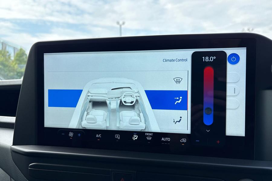 Ford E-TRANSIT CUSTOM Photo autoimg-3299787e5464fb2f8da675755489bde2b68a1f18.jpg