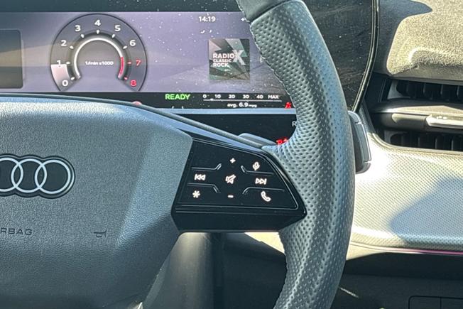 Audi Q3 Photo 17