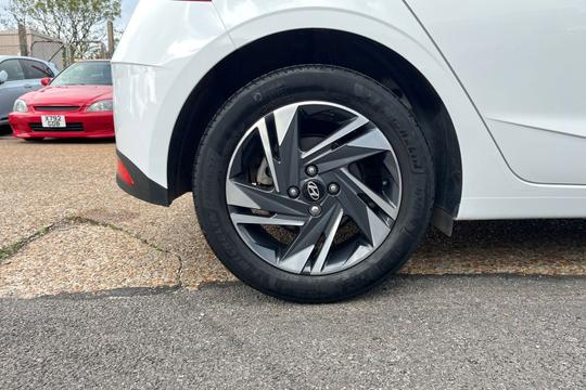 Hyundai i20 Photo autoimg-32a7a1b21f19fec35e9987326460cb3092a7de99.jpg