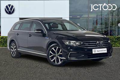 2020 VOLKSWAGEN Passat GTE 1.4 TSI 218PS 6-speed DSG 5 Door at JCT600