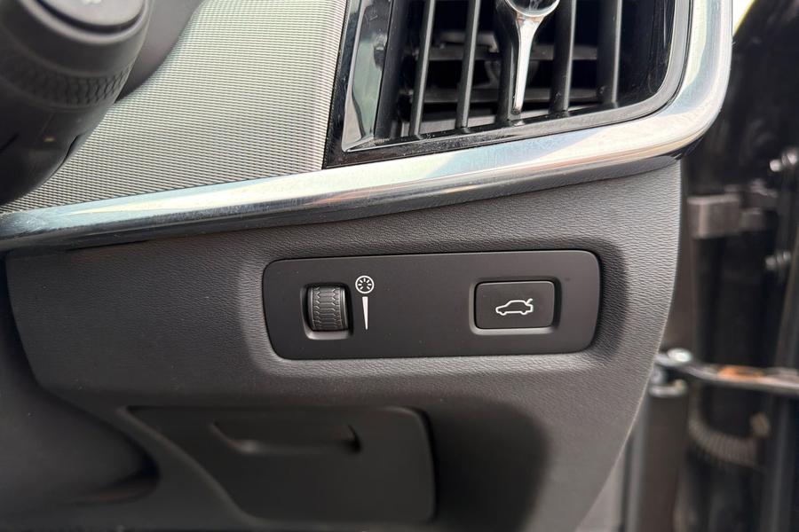 Volvo V90 Photo autoimg-32a99fa1b053d50c753ea0f1281a78af2347ef7e.jpg