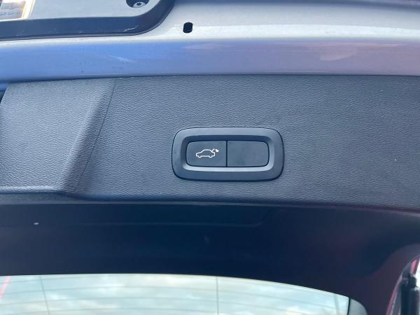 Volvo XC40 Photo autoimg-32aaa6053b363cea2dc3b5b1560e9ab7e1bb90e6.jpg