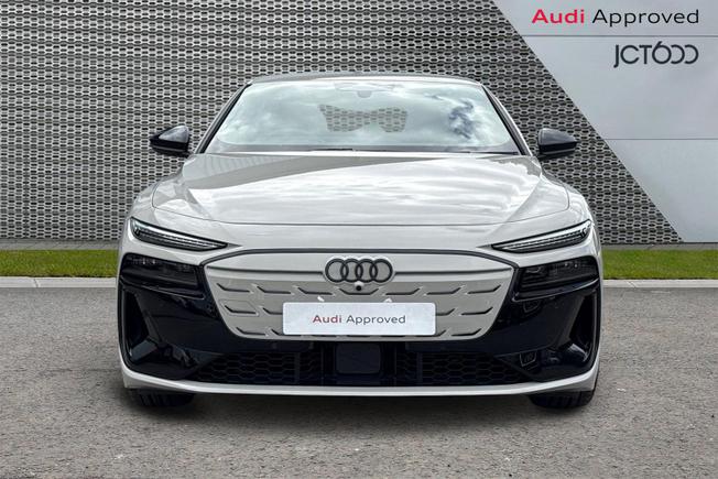 AUDI A6 E-Tron Avant Photo 8