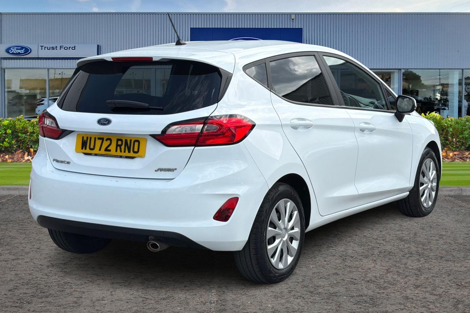 Ford FIESTA Photo 3