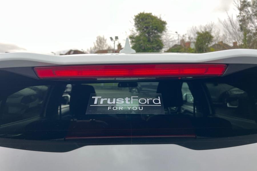 Ford FOCUS Photo autoimg-32bd6f0996feacef071d94aa535e6d269cb9bfe1.jpg