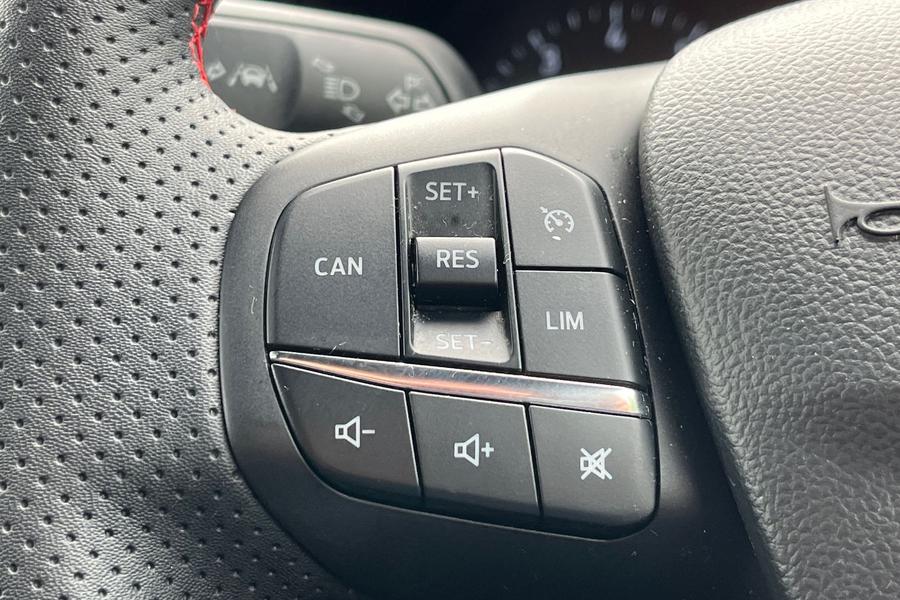 Ford Focus Photo autoimg-32bfcb51d3a5a12ca26ff51b608dbc8eaaa81eec.jpg