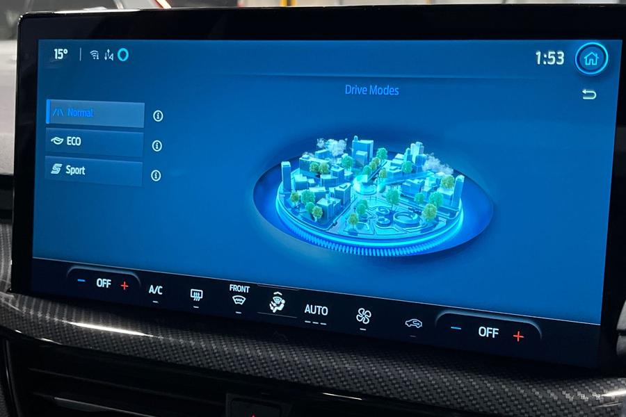 Ford FOCUS Photo autoimg-32c3465d6cb4a8bb6d316f686d3c5a0ef41bfded.jpg