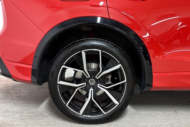 VOLKSWAGEN Tiguan Photo 5