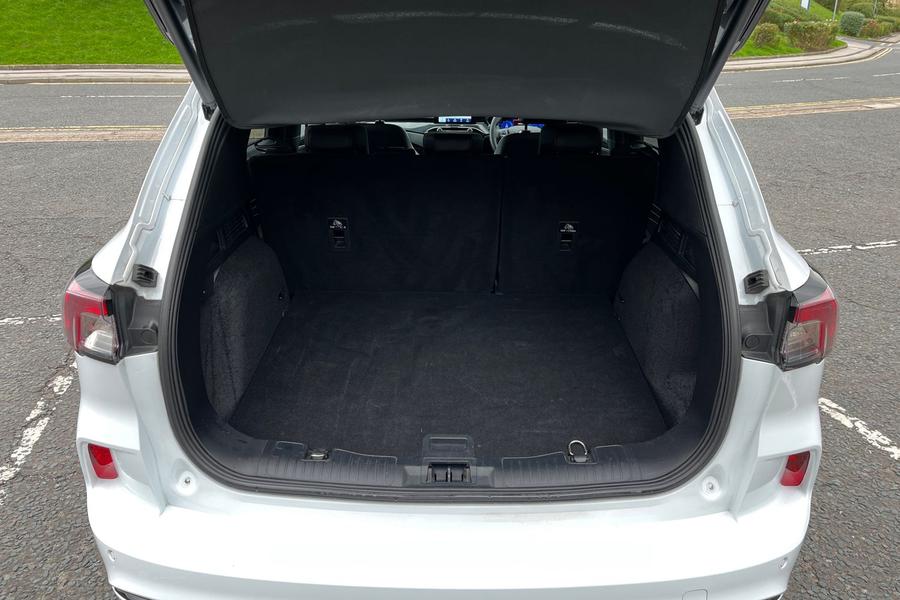 Ford Kuga Photo autoimg-32c6e1f51e640dae1cf54b7767feee0bf630e0cc.jpg