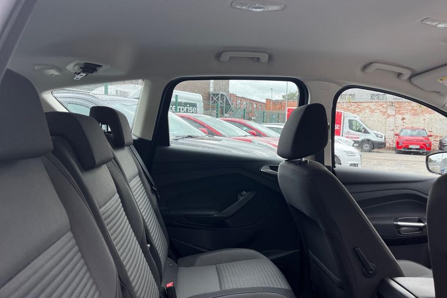 Ford C-MAX Photo autoimg-32cba9457a5908fe0c9f591c0e28d669d3406fe9.jpg