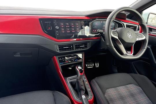 Volkswagen Polo Photo autoimg-32cbb9ae3be5f7c7b3404ab3163b453031fc044e.jpg