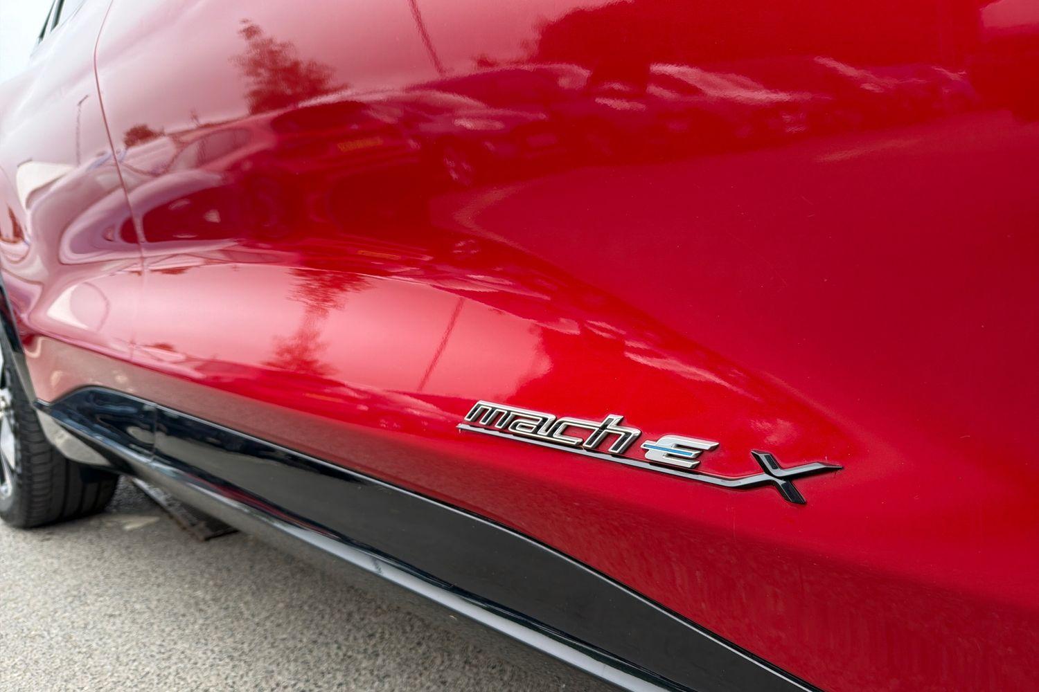 Ford Mustang Mach-E Photo 25