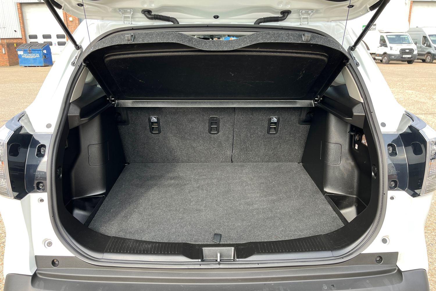 Suzuki S-Cross Photo 20