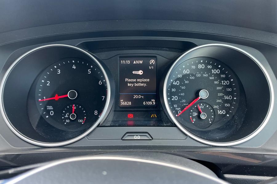 Volkswagen TIGUAN Photo autoimg-32d654369b04df5f8337391a909e833e2c11b731.jpg