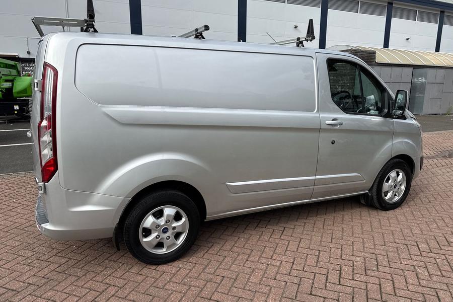 Ford Transit Custom Photo autoimg-32d658111f39669161fb74c3b86d4d60dec20bab.jpg