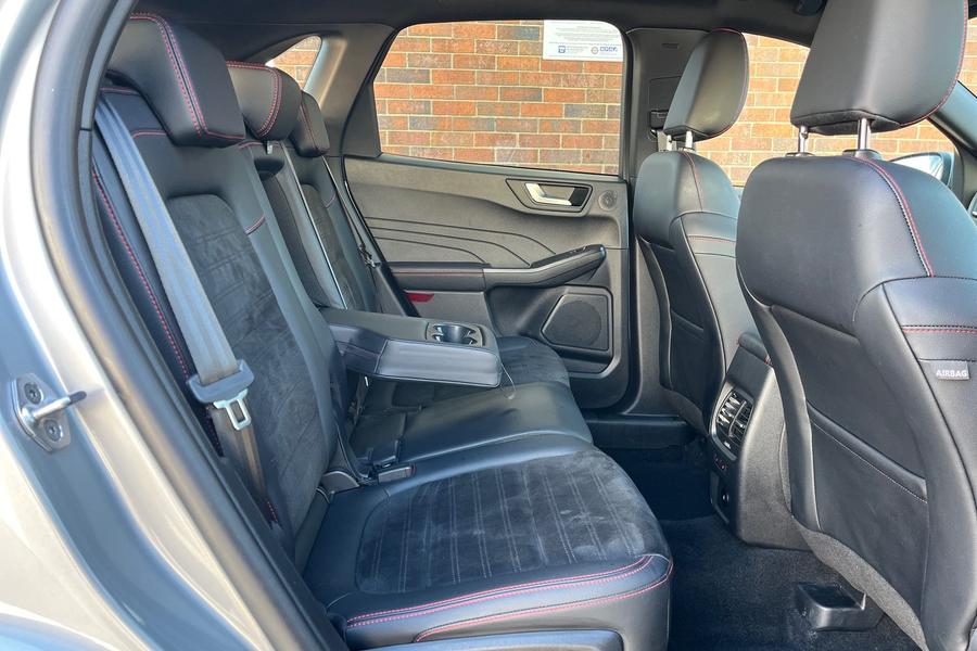 Ford Kuga Photo autoimg-32d86500390b4d3baa46dd48d0d337328dddecb3.jpg