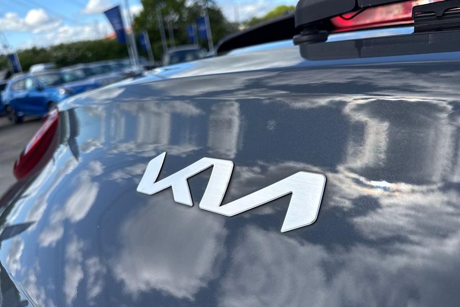 Kia STONIC Photo autoimg-32d8e67953f4acc69a6067260dfdd9aecb1aff7c.jpg