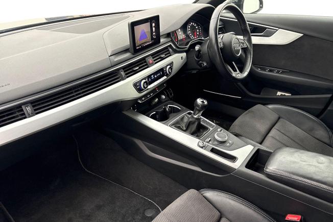 AUDI A4 Photo 2