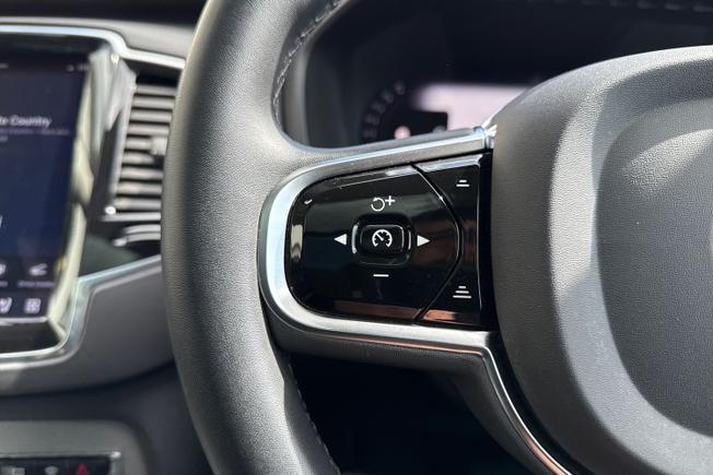 VOLVO Xc90 Photo 16