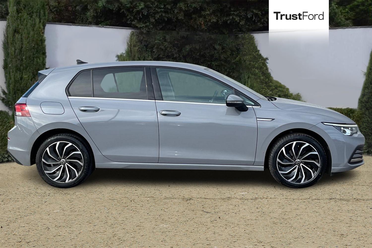 Volkswagen Golf Photo 2