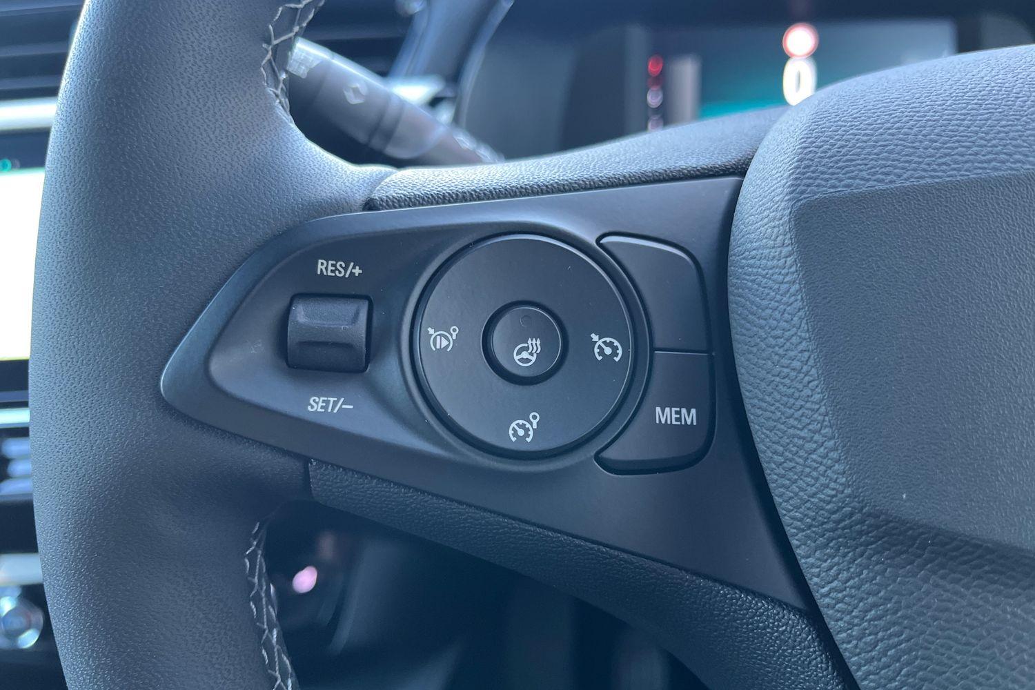 Vauxhall CORSA Photo 34