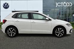 VOLKSWAGEN Polo Photo 4