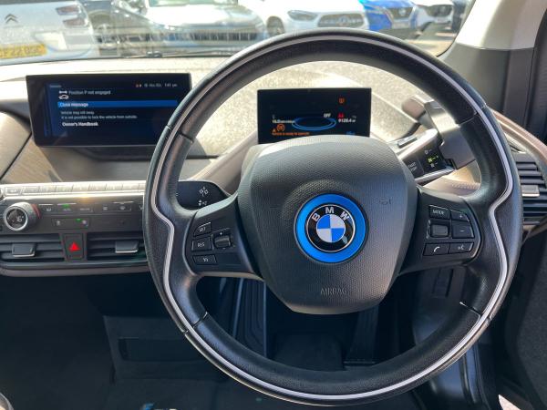 BMW i3 Photo autoimg-32f3112943d5c372a431af7cb0508f2f541fa08e.jpg
