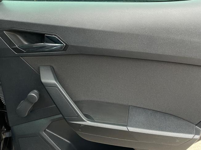 SEAT Ibiza Photo 32