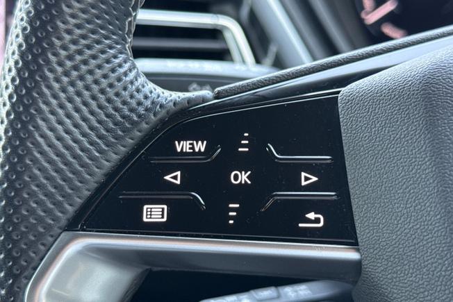 AUDI Q4 E-Tron Photo 16