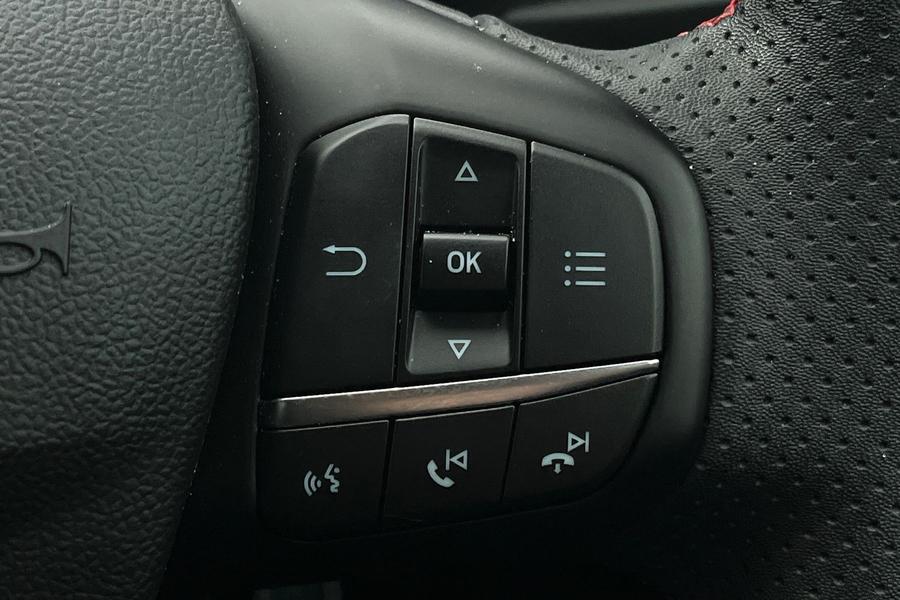 Ford FOCUS Photo autoimg-32fdaaa5fb658e24e05f823dfacb9ad77f573723.jpg