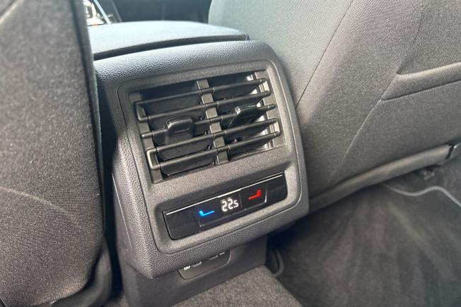 VOLKSWAGEN Golf Photo 43