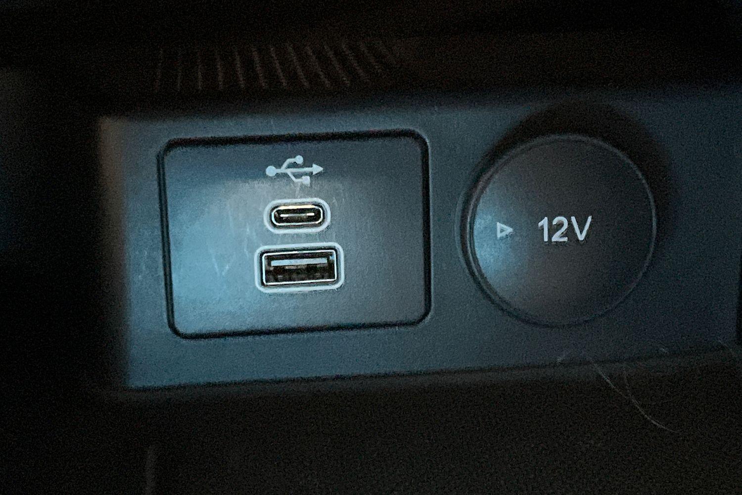 Ford KUGA Photo 45