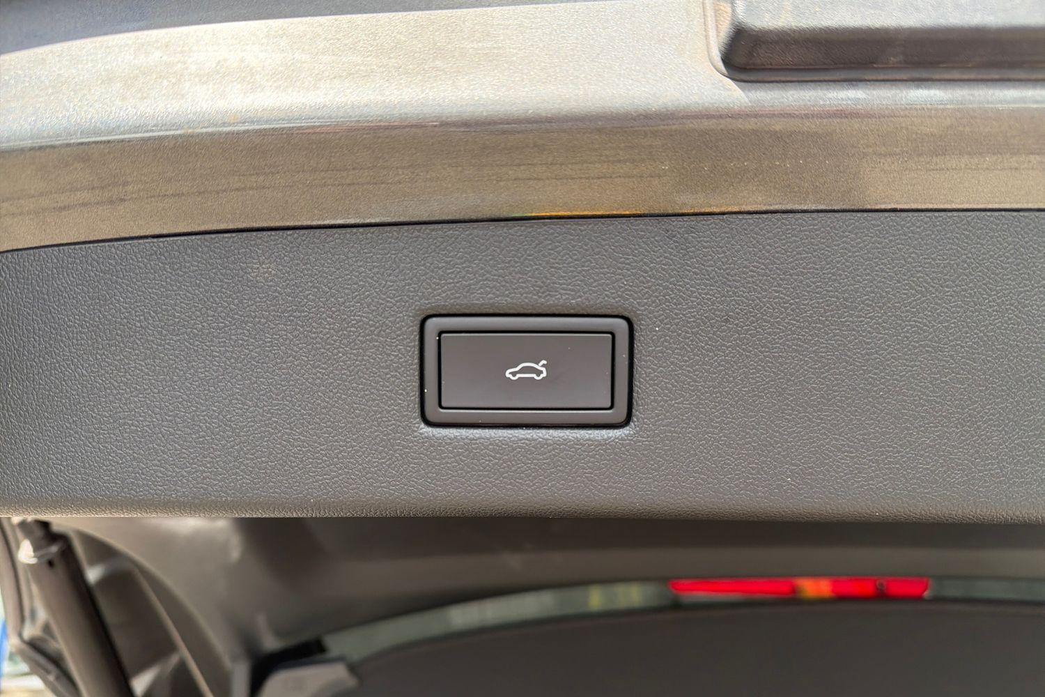 Ford Explorer Photo 22