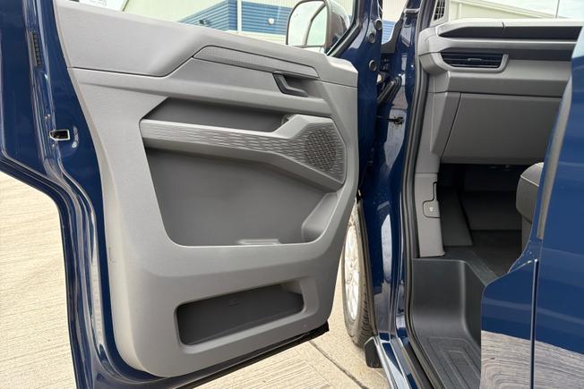 VOLKSWAGEN Transporter Photo 50