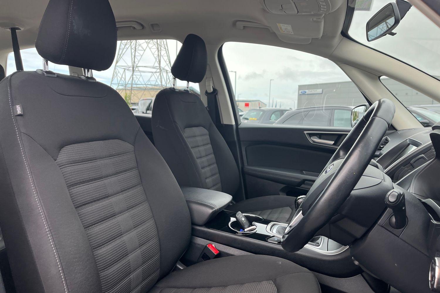 Ford Galaxy Photo 16