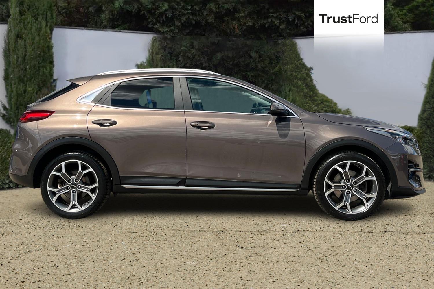 Kia XCEED Photo 2