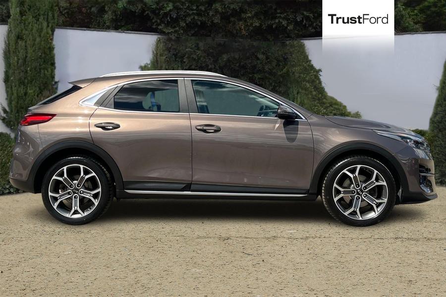 Kia XCEED Photo autoimg-330346eede77800ca0a600c1c71065bd241ced5c.jpg