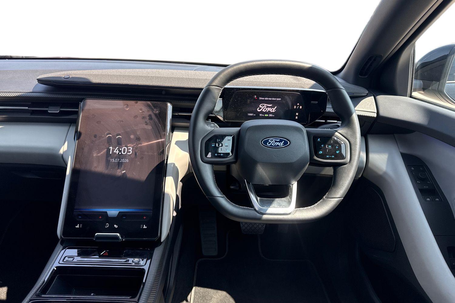 Ford EXPLORER Photo 10