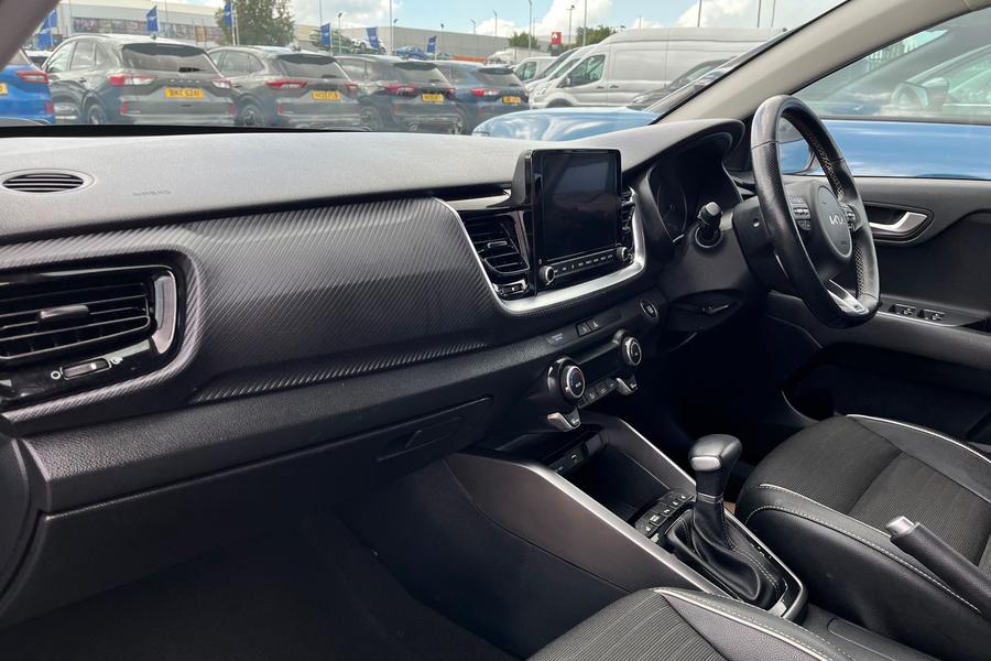 Kia STONIC Photo autoimg-3306e9e8a9cefda2d979ad6bc2db04697c1c3b87.jpg