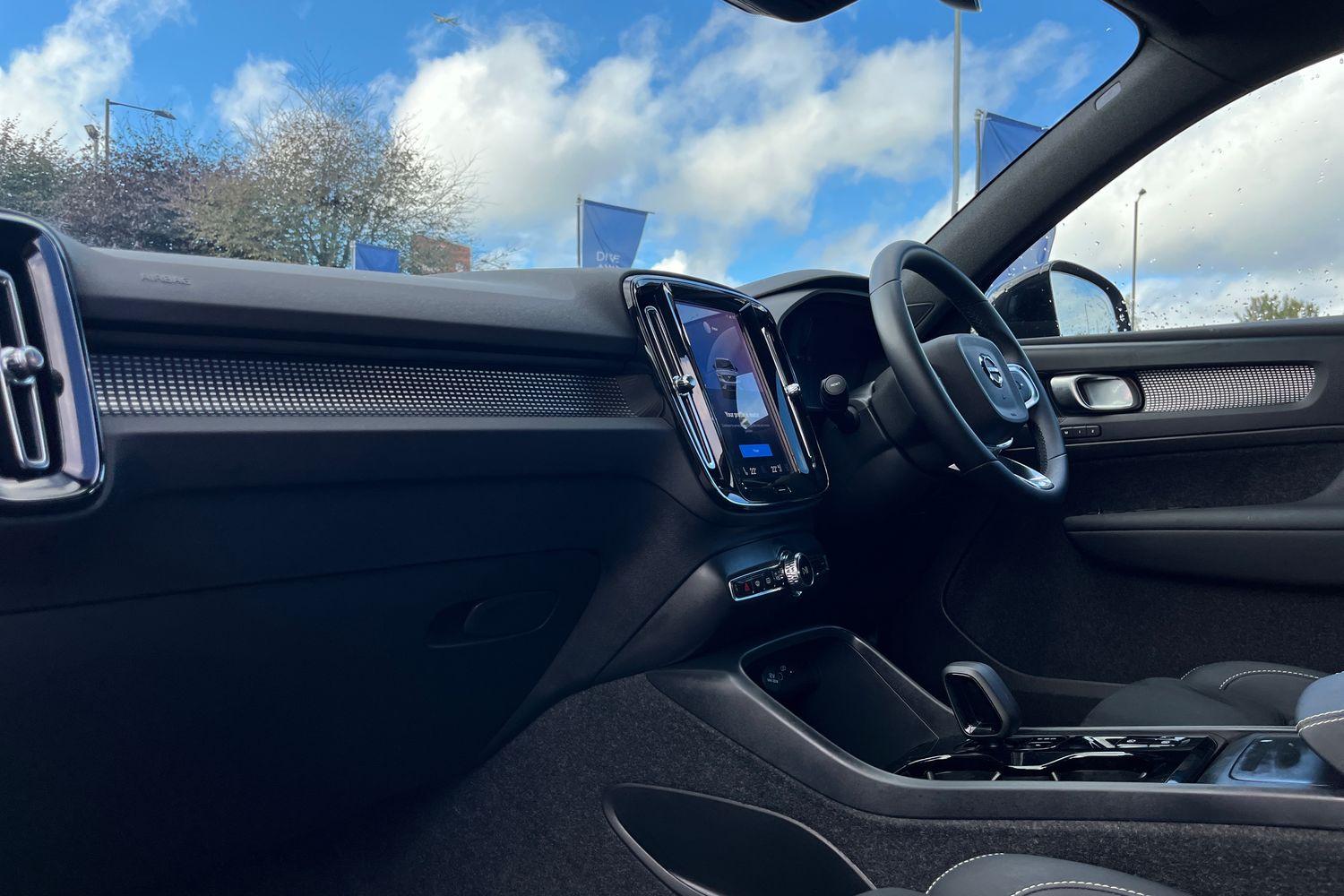 Volvo XC40 Photo 17