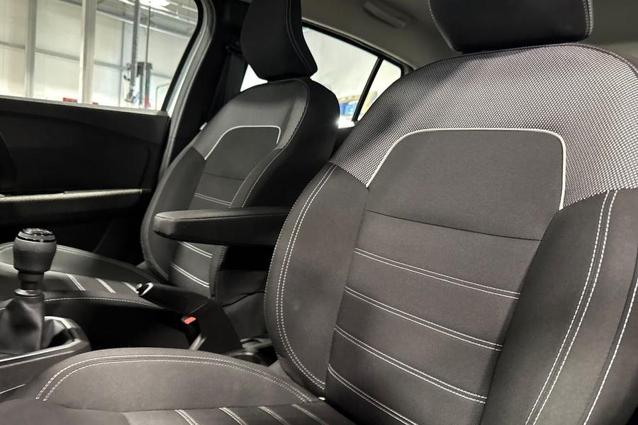 Dacia Sandero Photo autoimg-3307fa9fc7ed41247badc832a5ff33eb81162a79.jpg