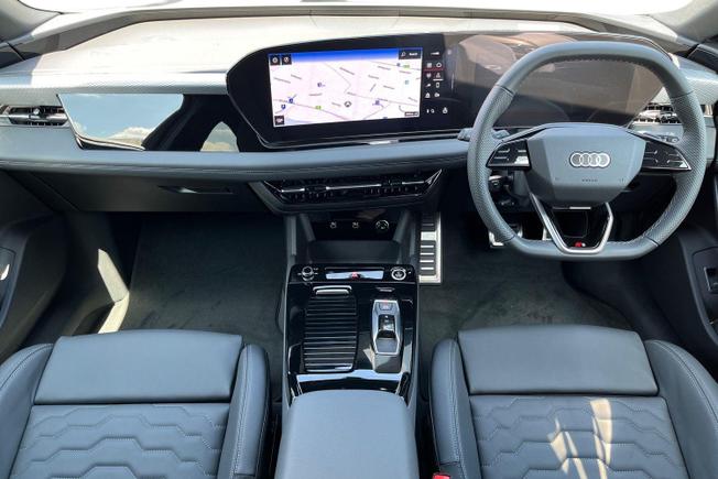 AUDI A6 Photo 10