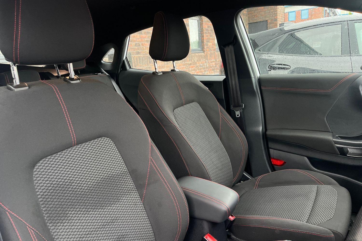Ford PUMA Photo 16