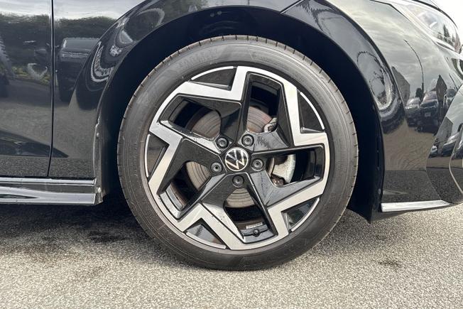 VOLKSWAGEN Golf Photo 5